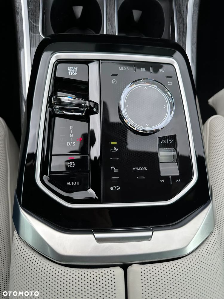 BMW Seria 7 740d xDrive mHEV M Sport sport - 19