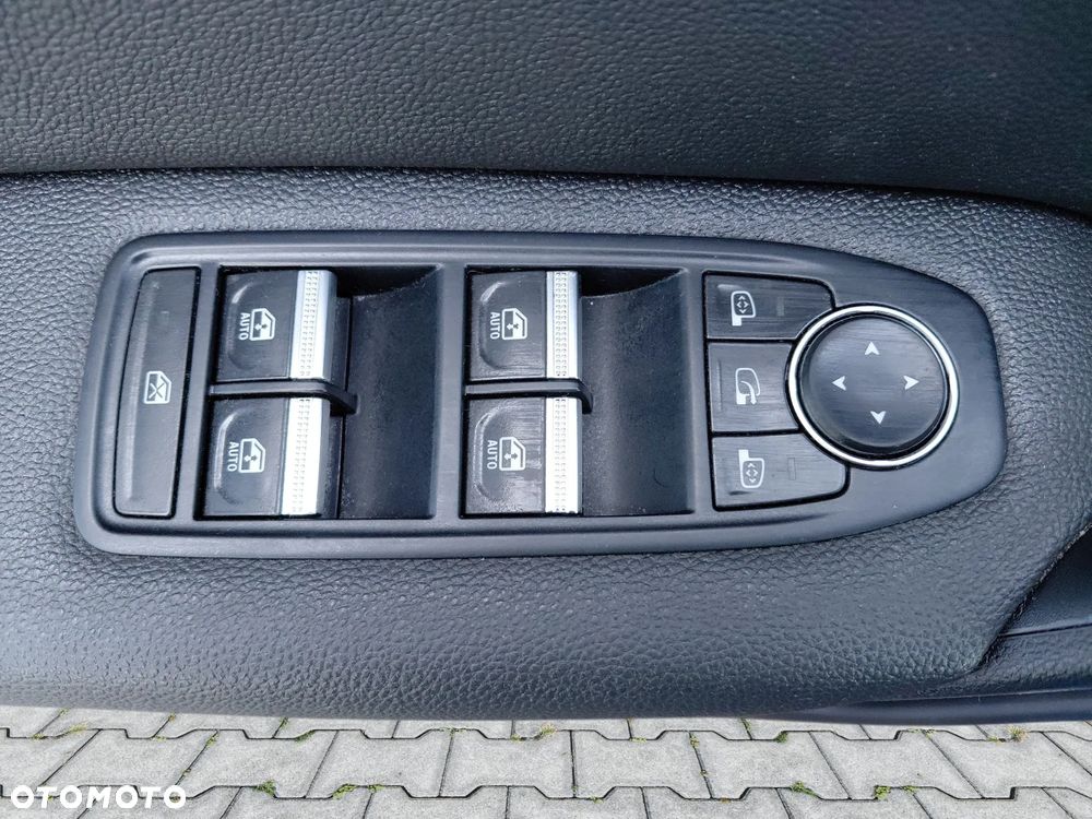 Renault Captur 1.6 E-TECH Plug-In Intens - 23