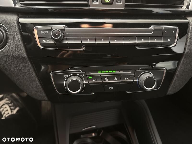 BMW X1 sDrive18i GPF - 17