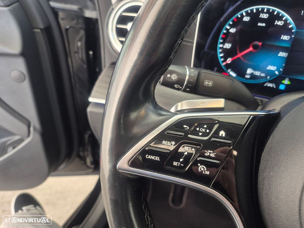 Mercedes-Benz E 300 de AMG Line - 18