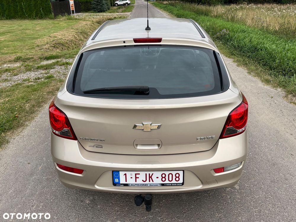 Chevrolet Cruze 1.7 LT - 10
