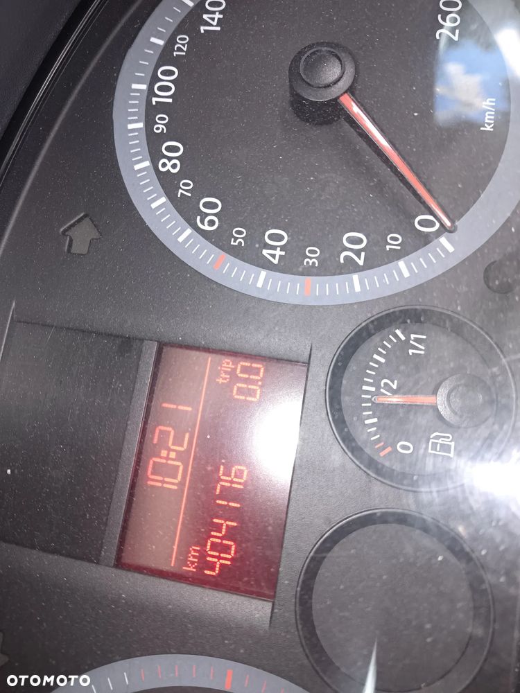 Volkswagen Caddy Mixt - 4