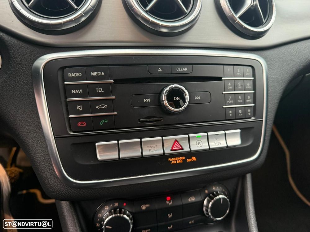 Mercedes-Benz CLA 180 d Shooting Brake Urban Aut. - 12