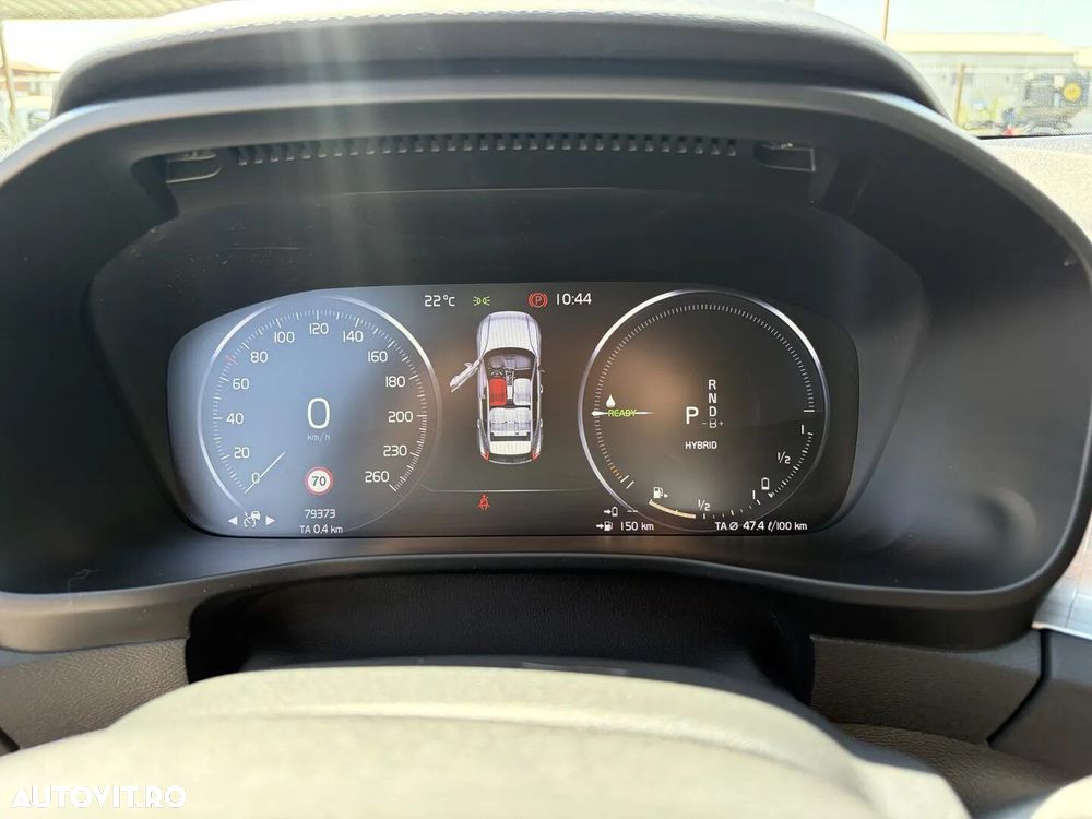 Volvo XC 40 - 24