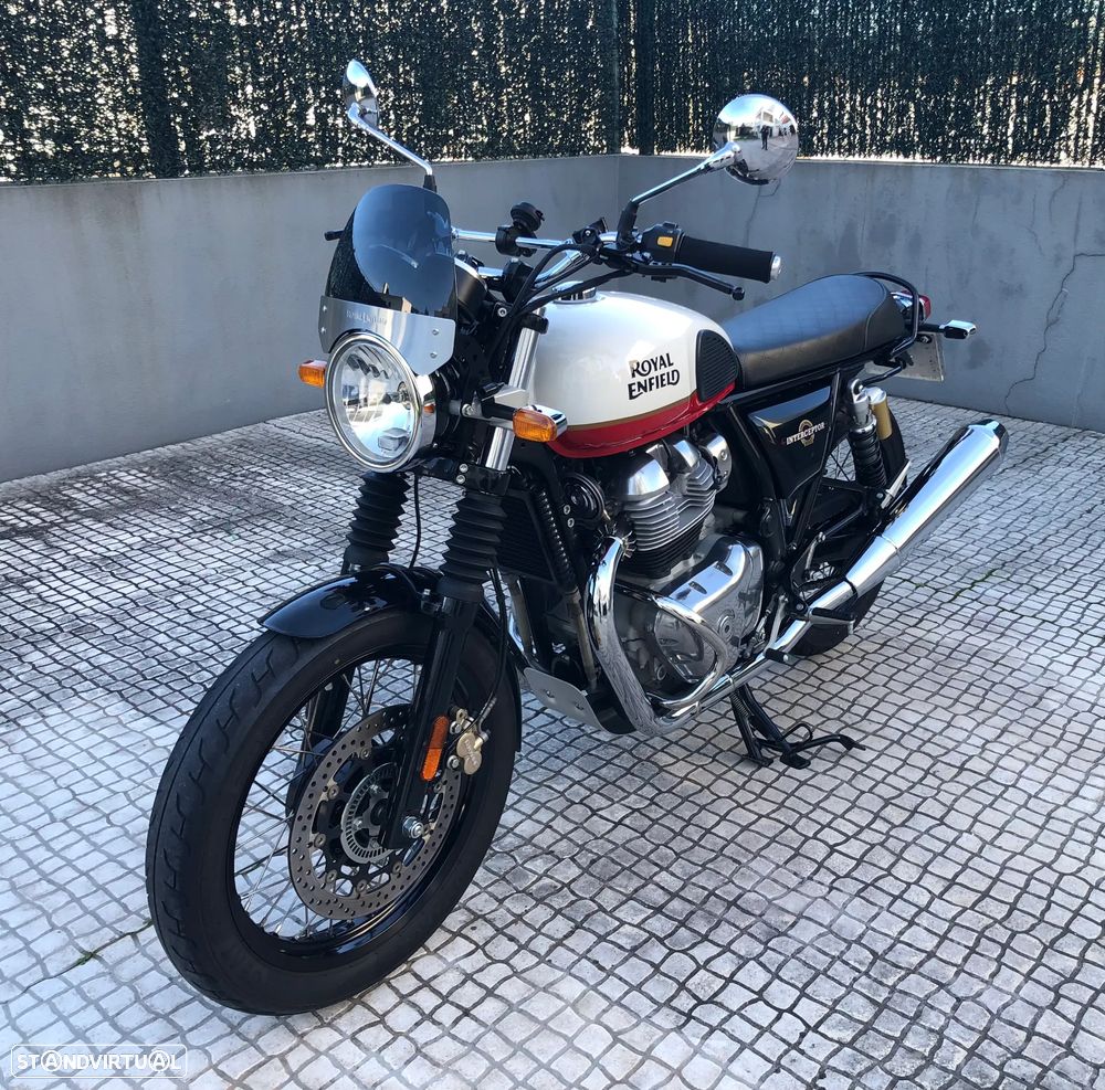 Royal Enfield Interceptor 650 - 1