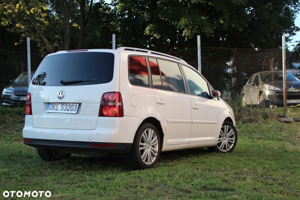 Volkswagen Touran 2.0 TDI Trendline - 8