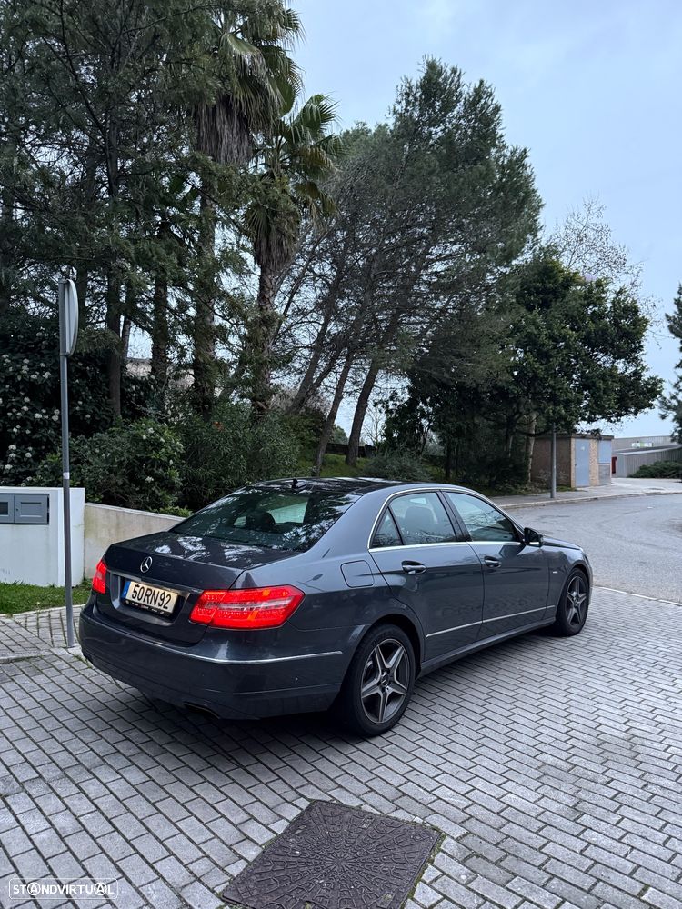 Mercedes-Benz E 200 BlueTEC Avantgarde Auto. - 8