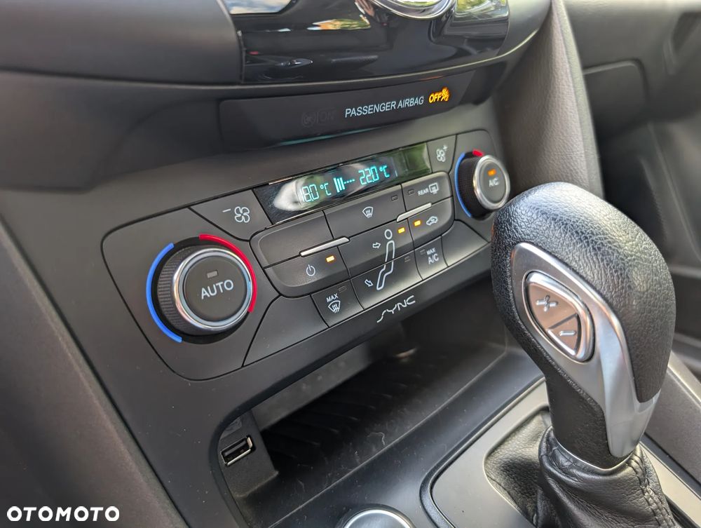 Ford Focus - 24