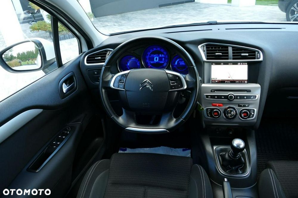 Citroën C4 1.2 e-THP Exclusive - 29
