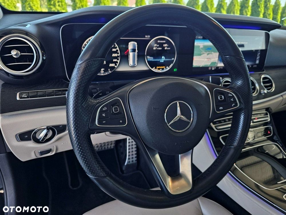 Mercedes-Benz Klasa E - 15