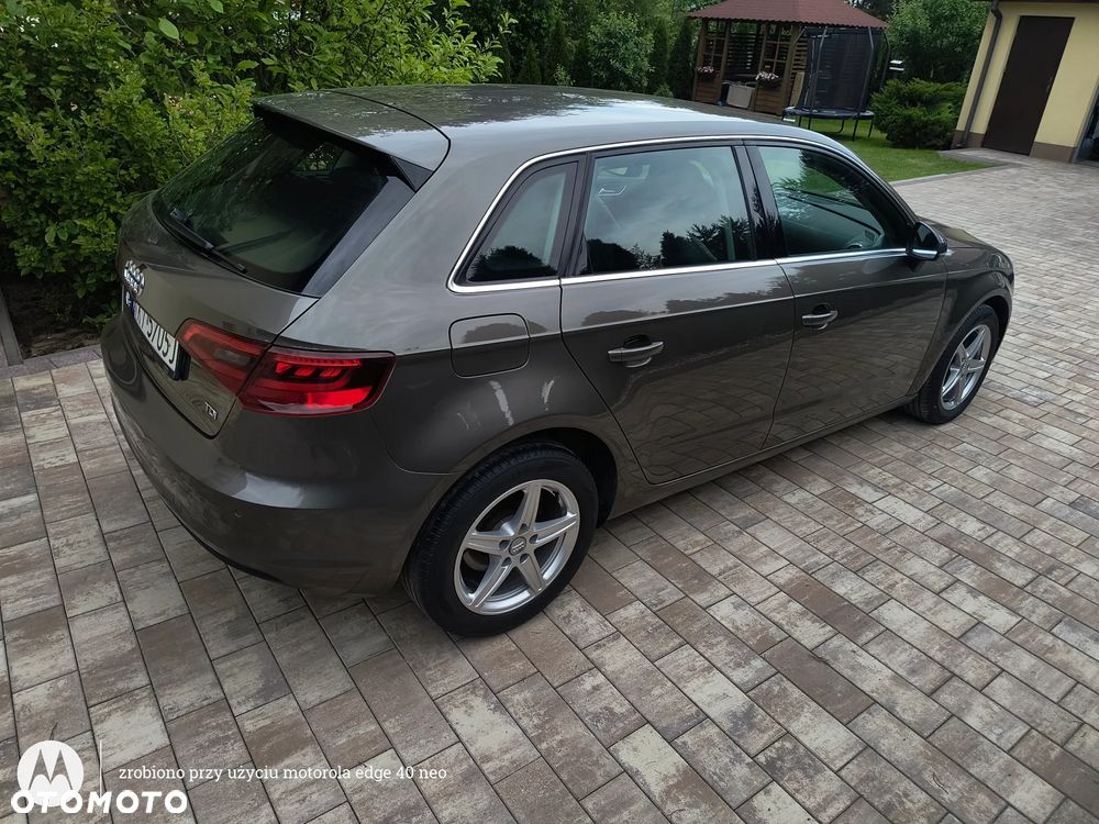 Audi A3 Sportback 1.6 TDI DPF Ambition S tronic - 12