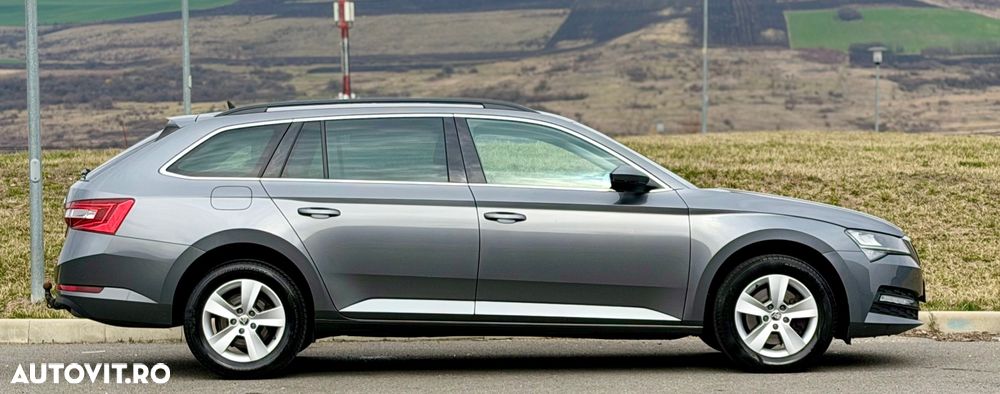 Skoda Superb 2.0 TDI DSG Premium Edition - 3