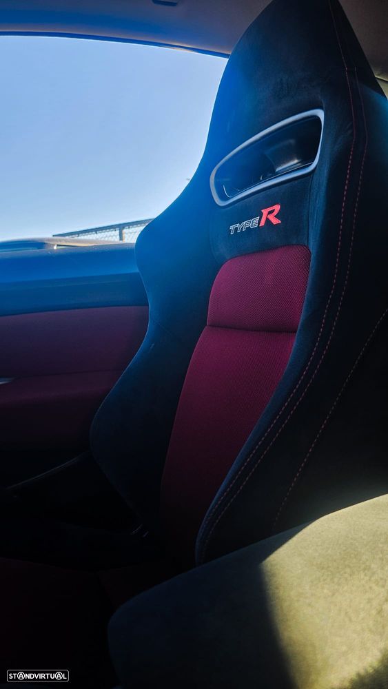 Honda Civic 2.0 Type-R - 17
