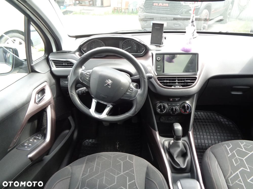 Peugeot 2008 120 VTI Active - 11