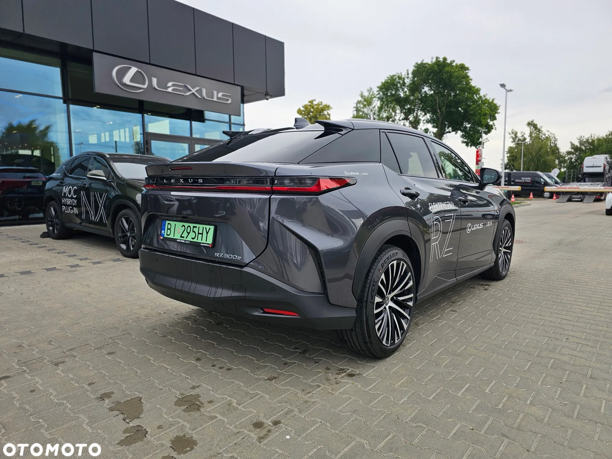 Lexus RZ 300e Prestige - 4