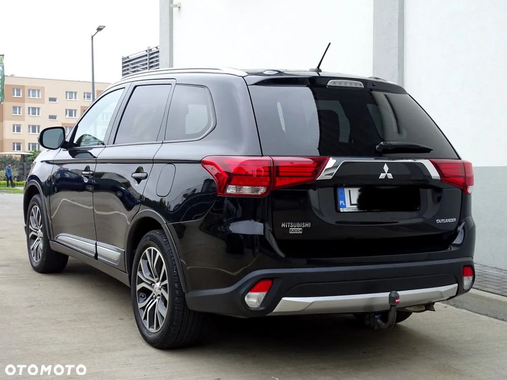 Mitsubishi Outlander 2.4 4WD CVT Instyle - 8