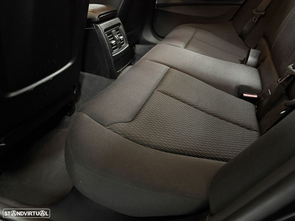 BMW 116 d EDynamics Line Sport - 21