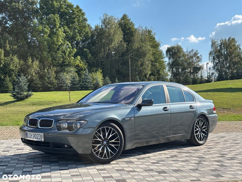 BMW Seria 7 745i - 2