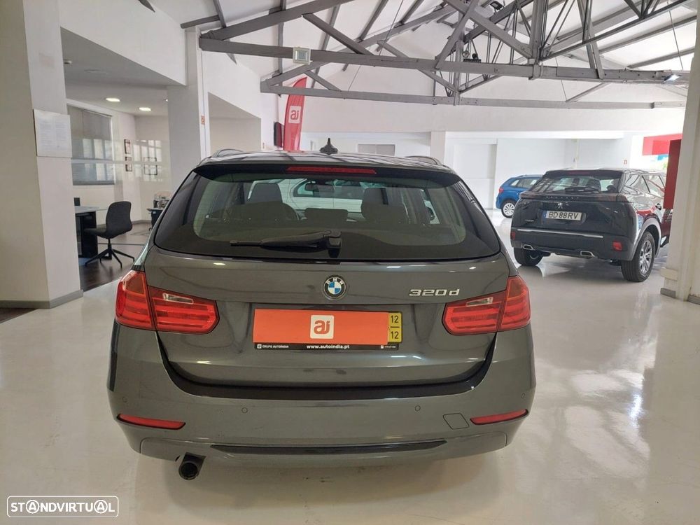 BMW 320 d Line Sport - 7