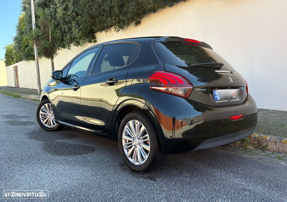 Peugeot 208 1.5 BlueHDi Signature - 25