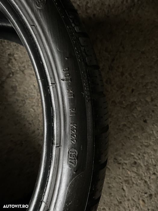 Vand 2 anvelope 295/30/19 pirelli de iarnă ca noi - 4