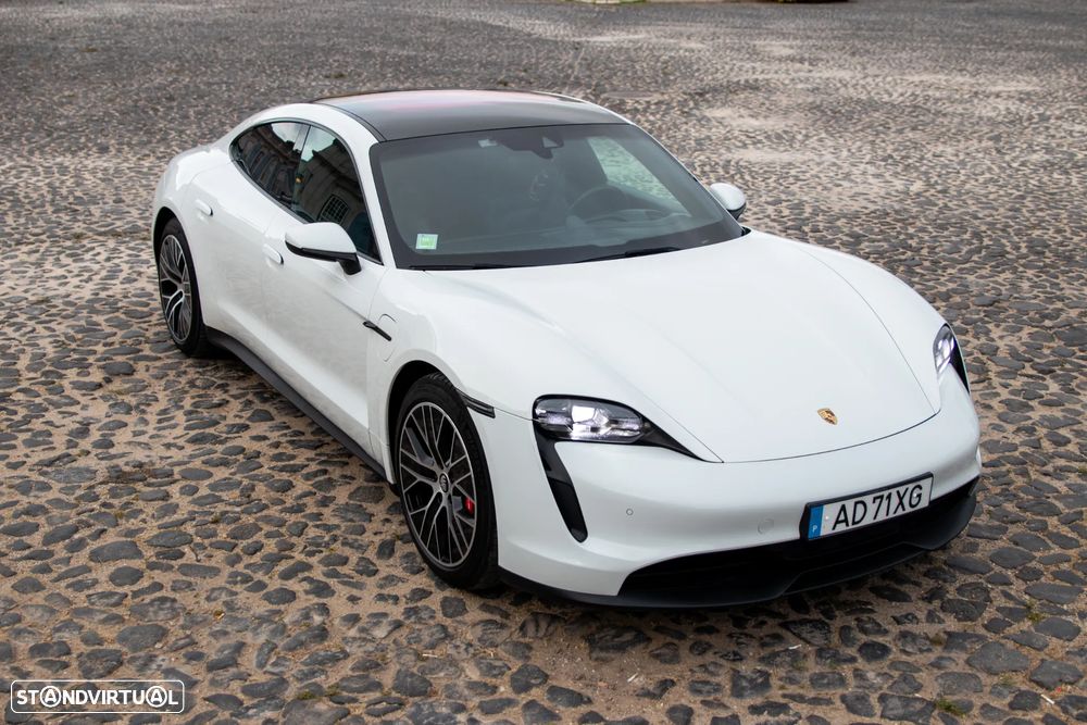 Porsche Taycan - 10