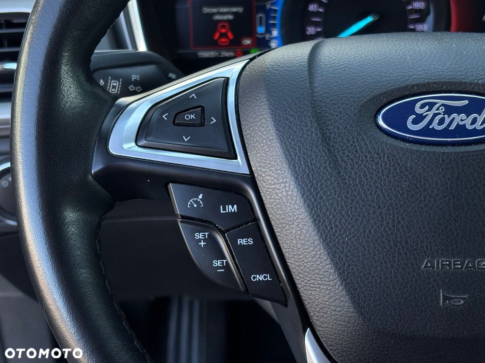 Ford Mondeo 2.0 Hybrid Vignale - 26