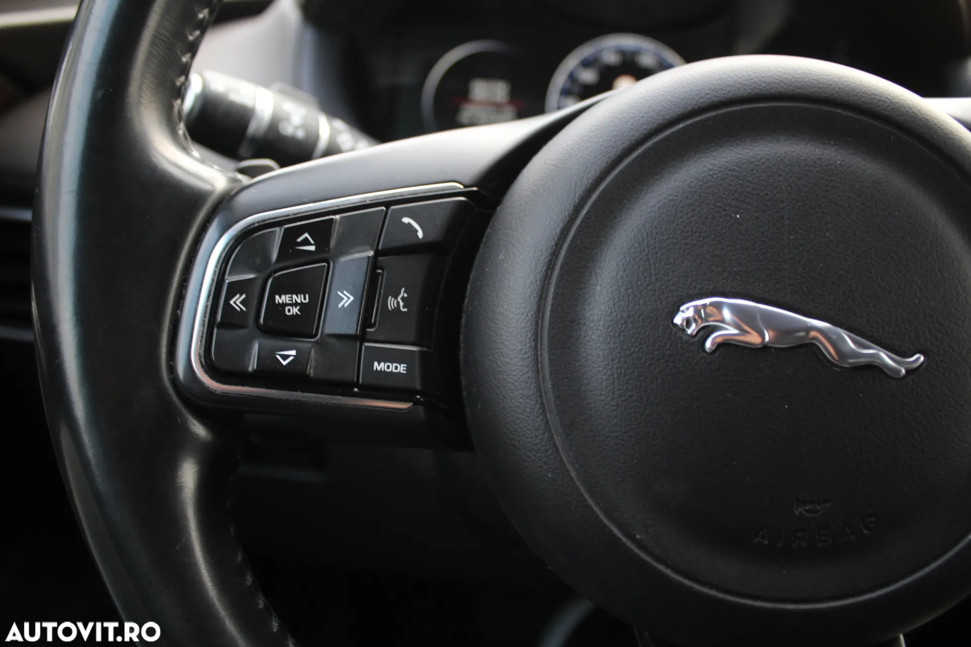 Jaguar F-Pace 3.0 AWD First Edition - 6