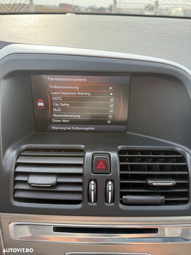Volvo XC 60 D4AWD Kinetic - 13
