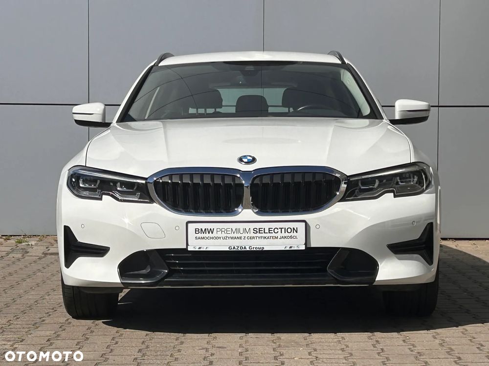 BMW Seria 3 320e xDrive Sport Line - 4