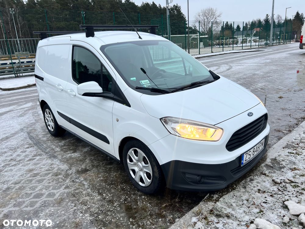 Ford Transit Courier - 2