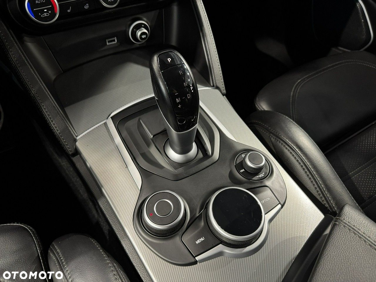 Alfa Romeo Stelvio - 28