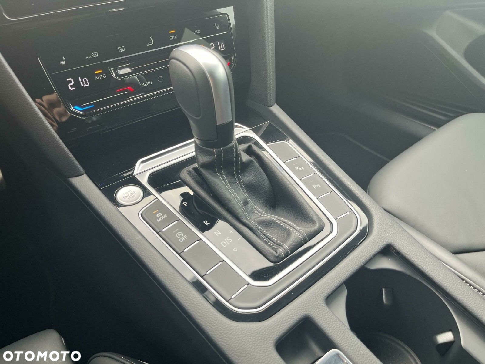 Volkswagen Arteon 2.0 TSI R-Line DSG - 24