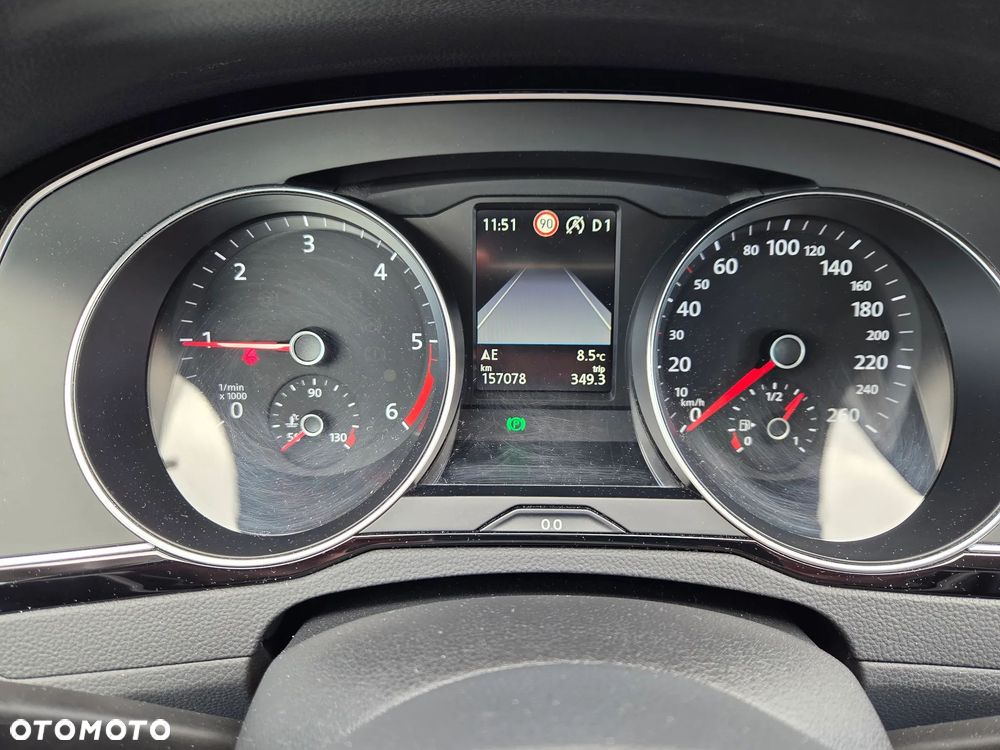 Volkswagen Passat 2.0 TDI SCR DSG Business - 17