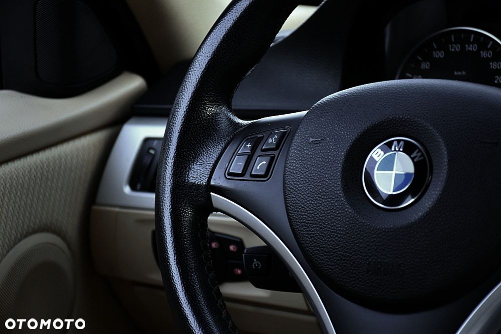 BMW Seria 3 320i Edition Sport - 21