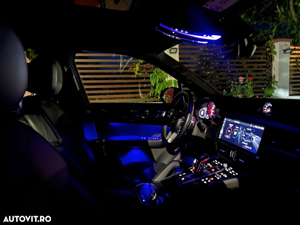 Porsche Cayenne Coupe S - 17