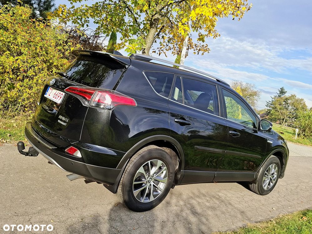Toyota RAV4 - 10