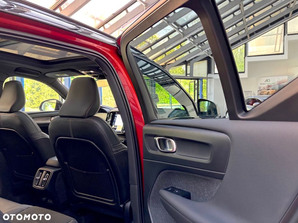 Volvo XC 40 T5 AWD R-Design - 26
