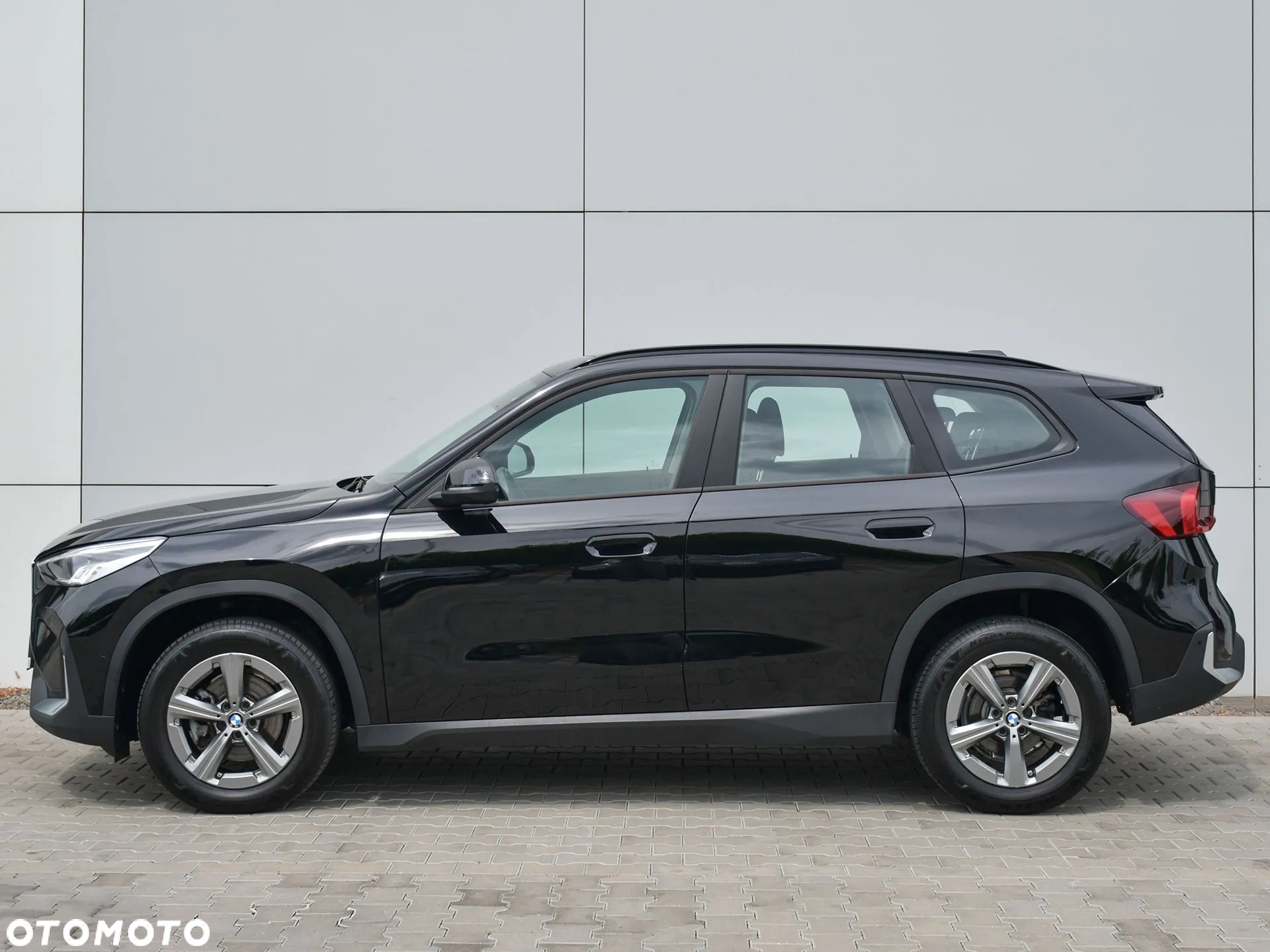 BMW X1 sDrive18i - 3