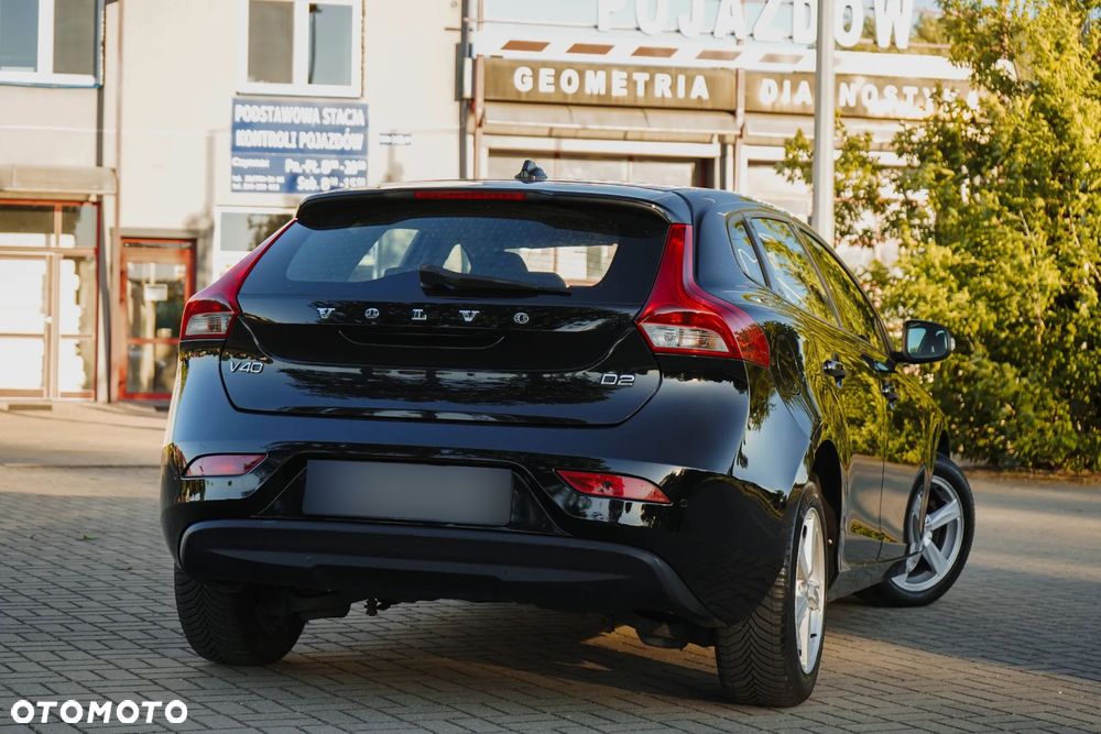 Volvo V40 D2 Momentum - 12