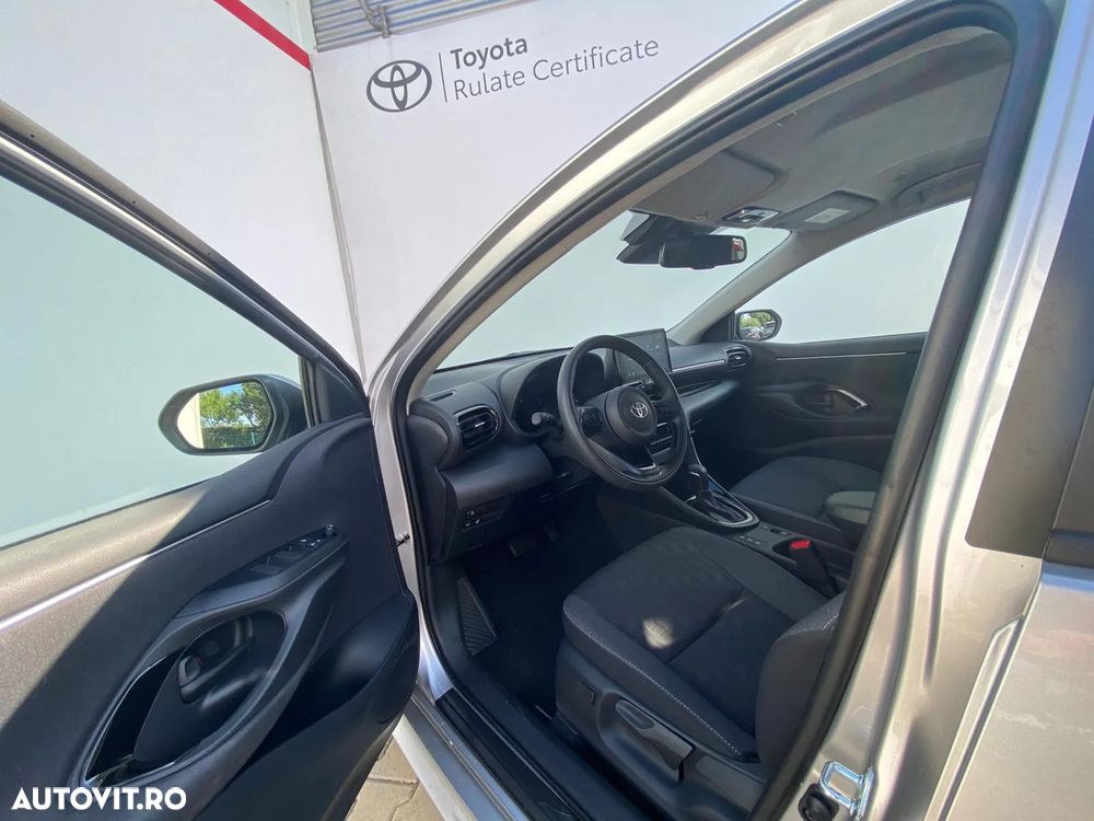Toyota Yaris - 4