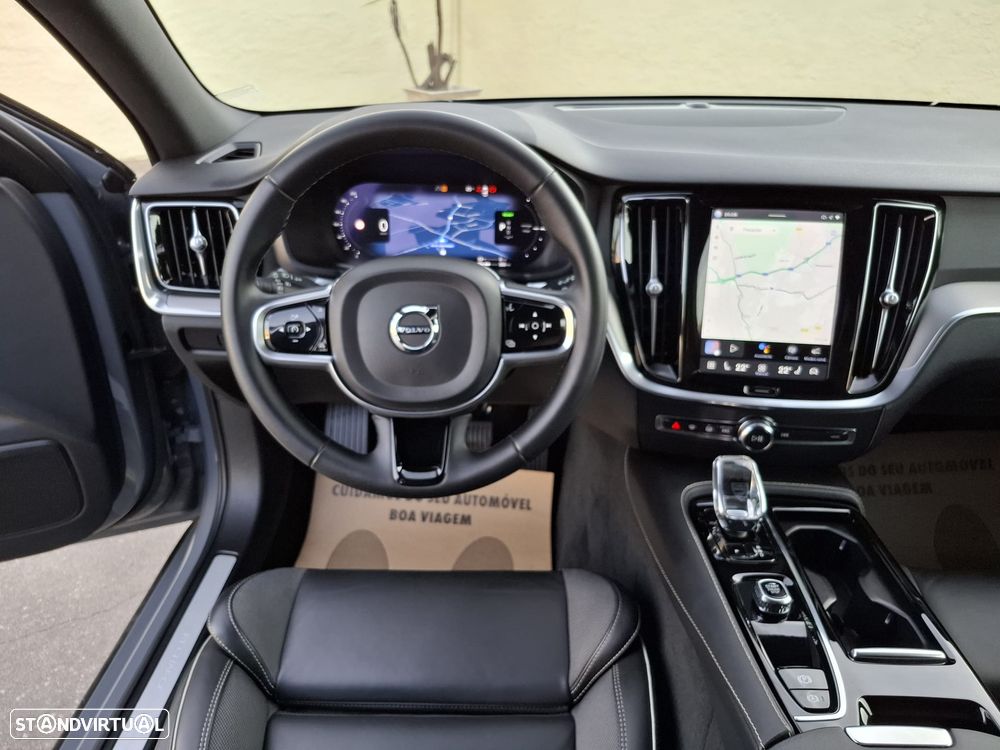 Volvo V60 2.0 T6 AWD TE R-Design - 27