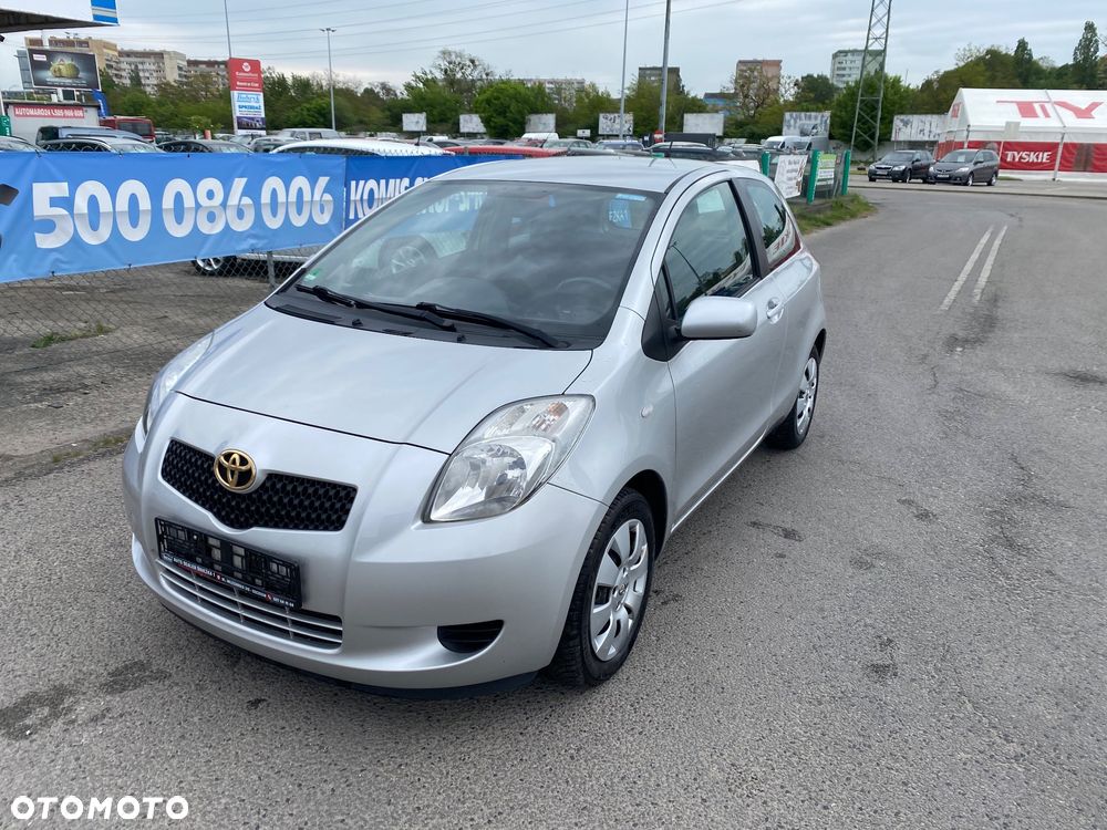 Toyota Yaris - 10