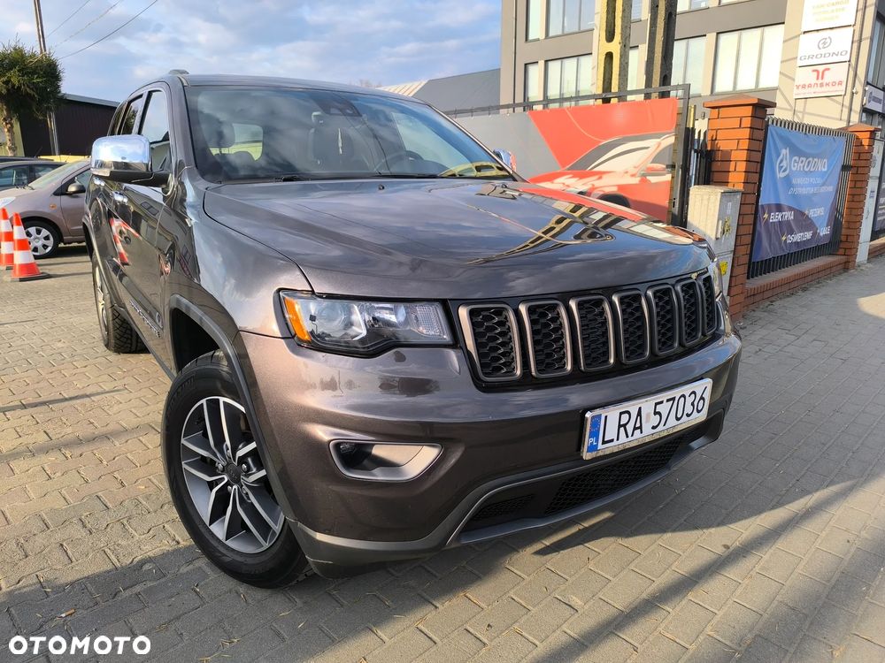 Jeep Grand Cherokee - 39