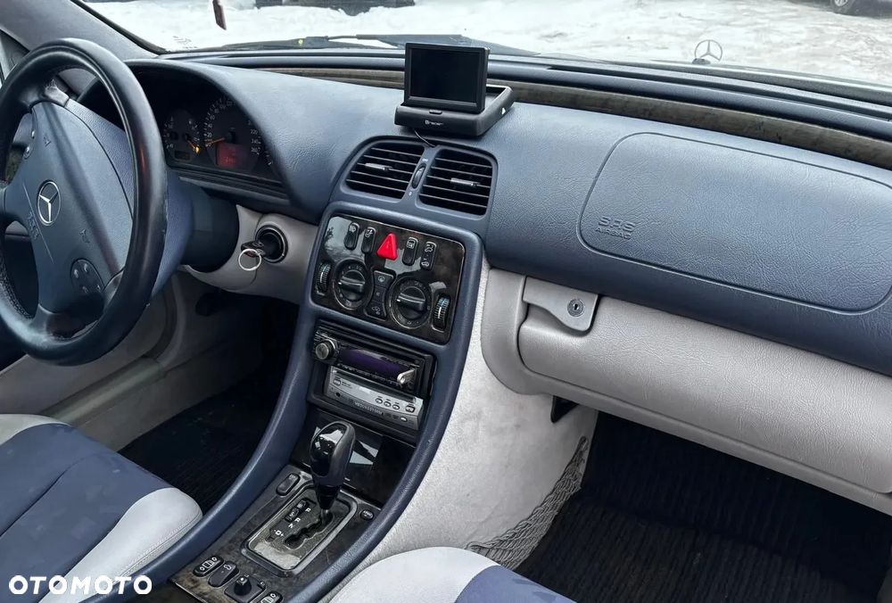 Mercedes-Benz CLK - 20