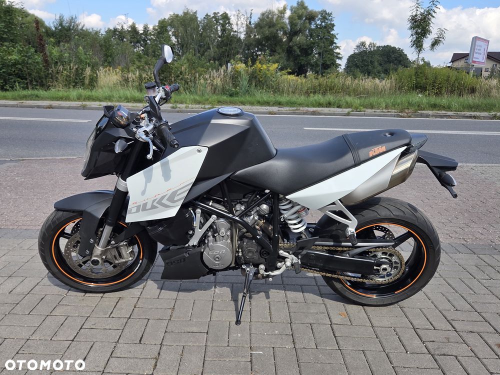 KTM Super Duke - 21