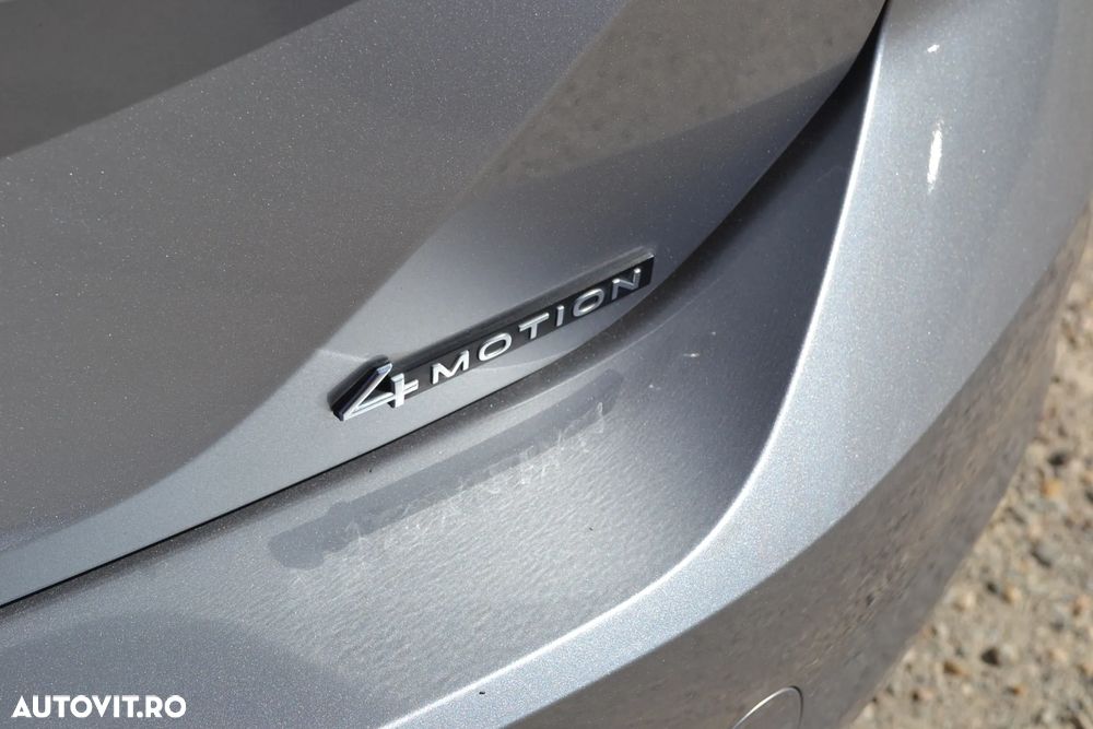 Volkswagen Passat 2.0 TDI SCR DSG 4Motion Elegance - 33