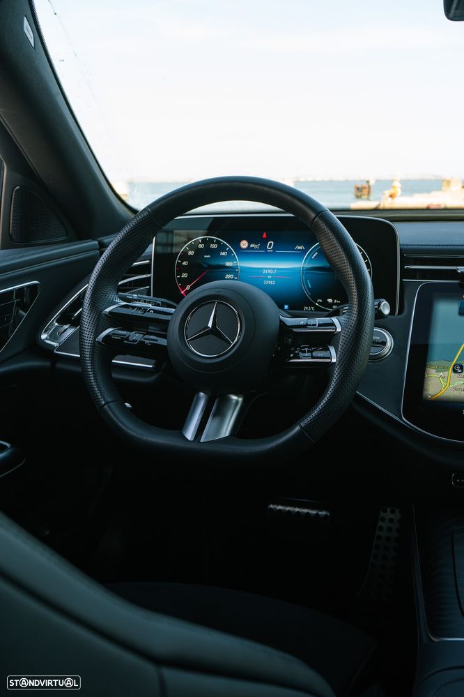 Mercedes-Benz E 300 e Station - 17