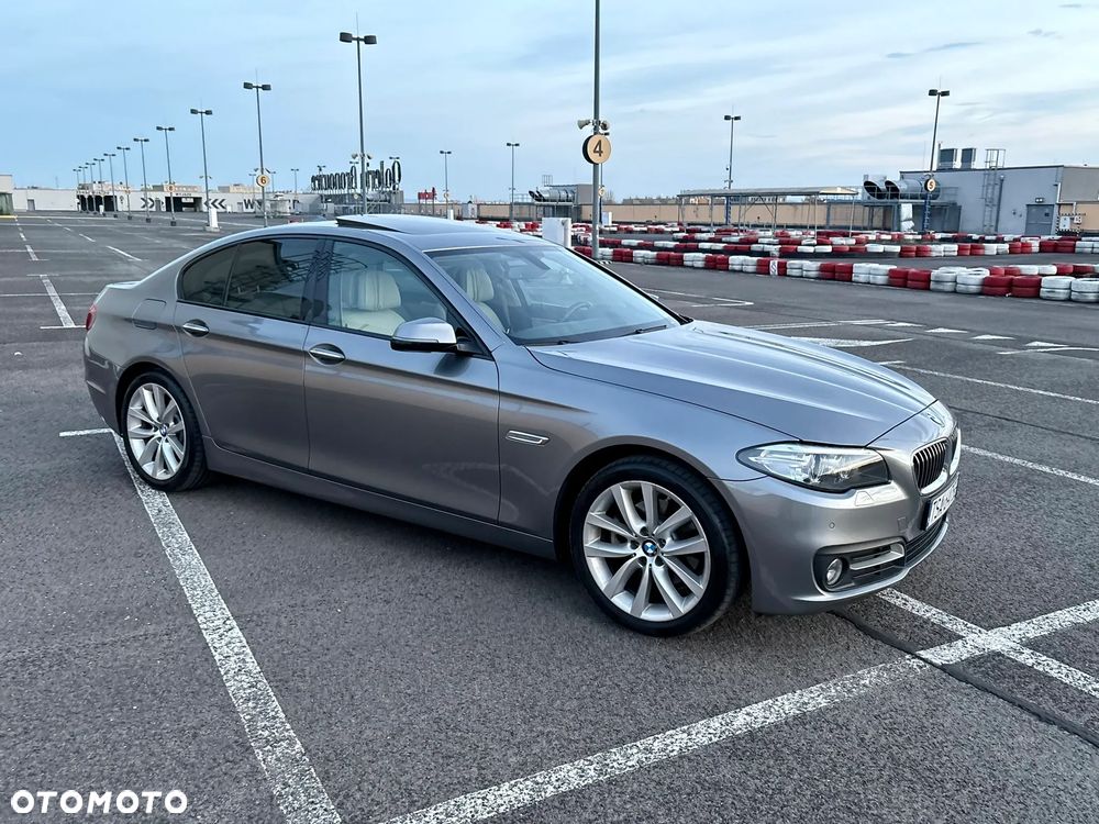 BMW Seria 5 520d xDrive - 7