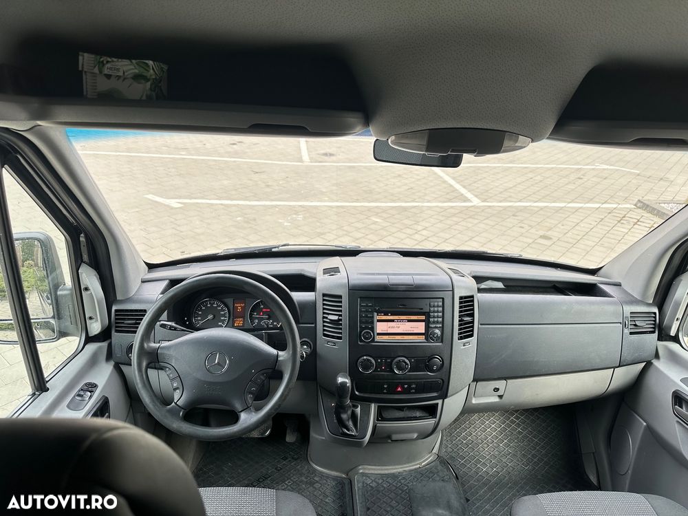 Mercedes-Benz Sprinter 906.211 7GTronic - 7